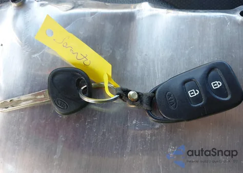 2011 Kia Sorento Lx from USA, damaged, VIN 5XYKT3A14BG090176